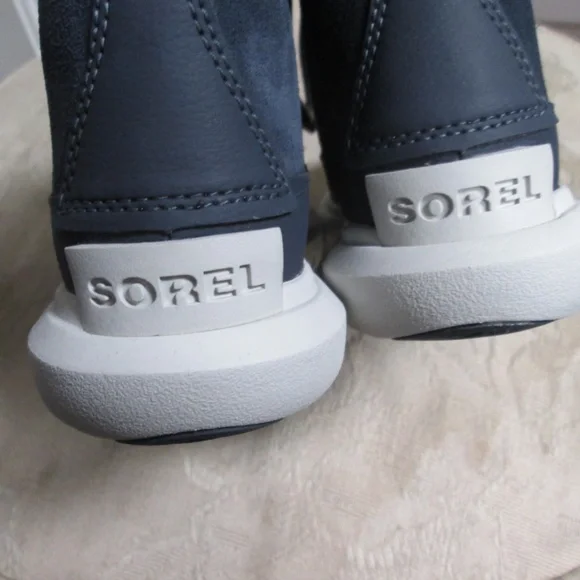 new SOREL EXPLORER girls Navy Blue LACE INDIA winter boots Sz 9